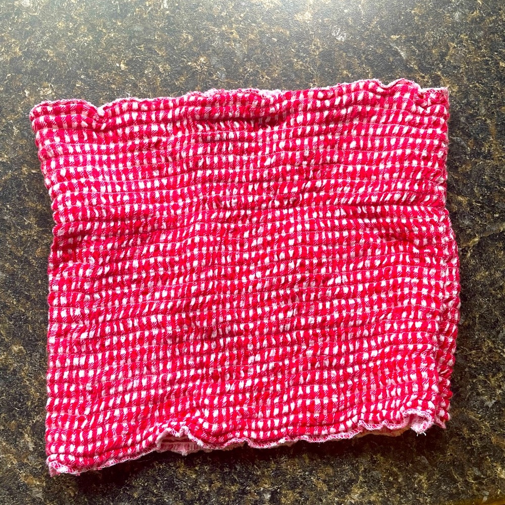 red and white gingham crop top